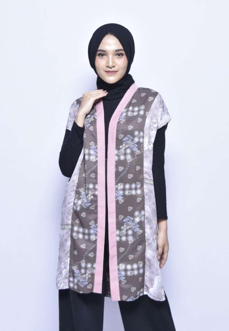 Jual My Daily Hijab Elyasa Outer Pink di Seller mydailyhijab - Kota Semarang, Jawa Tengah | Blibli