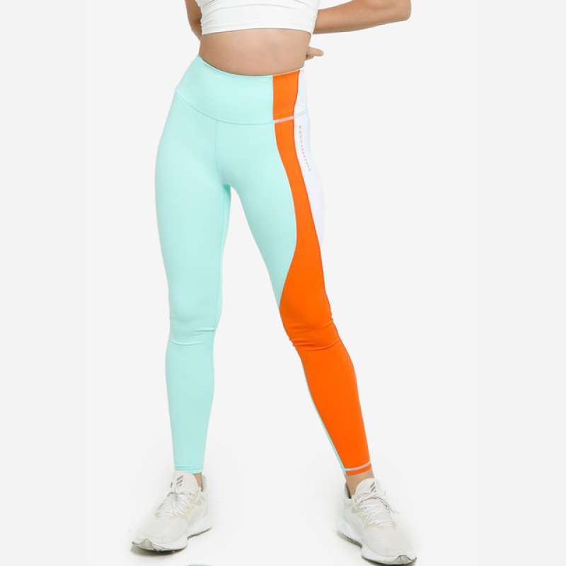 Promo Superdry Training Asymmetric 
