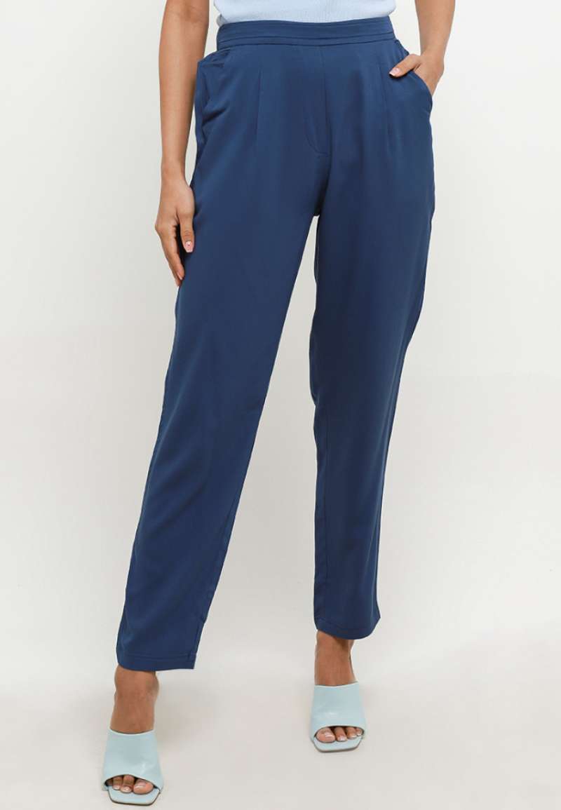 Jual White Mode Keke Long Pants - L di 
