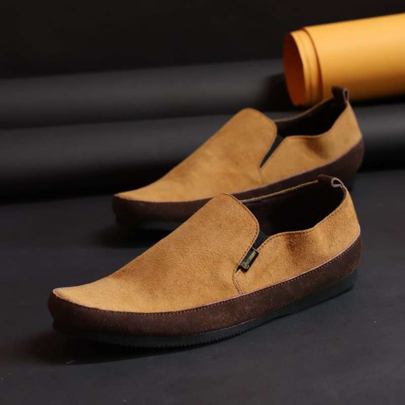 Harga converse slip on top