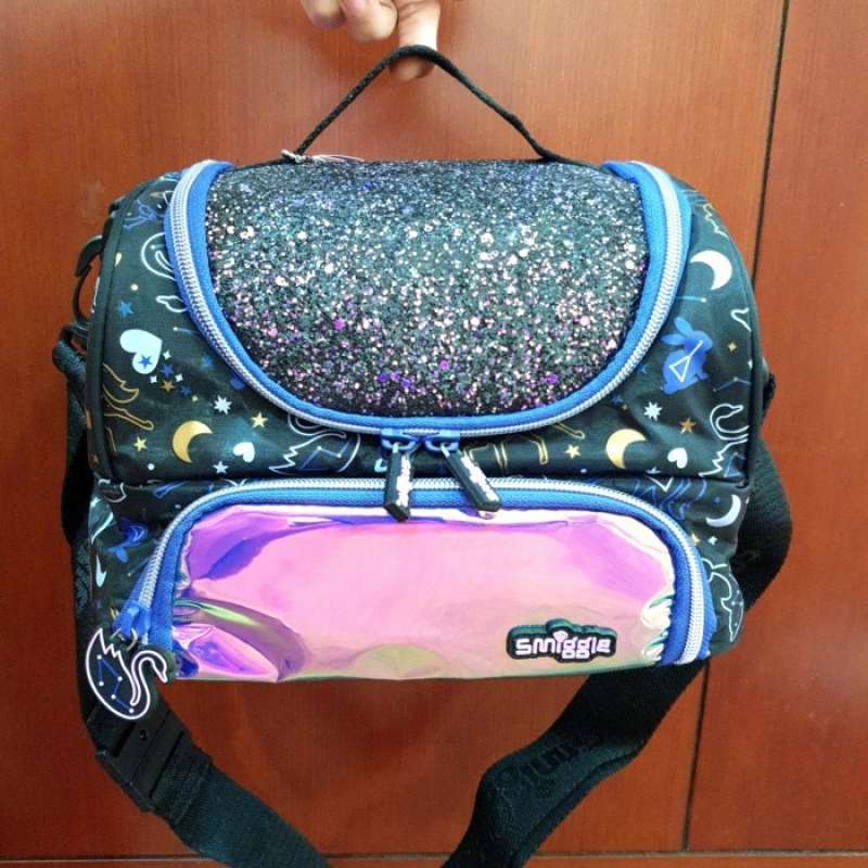 smiggle glitz lunchbox