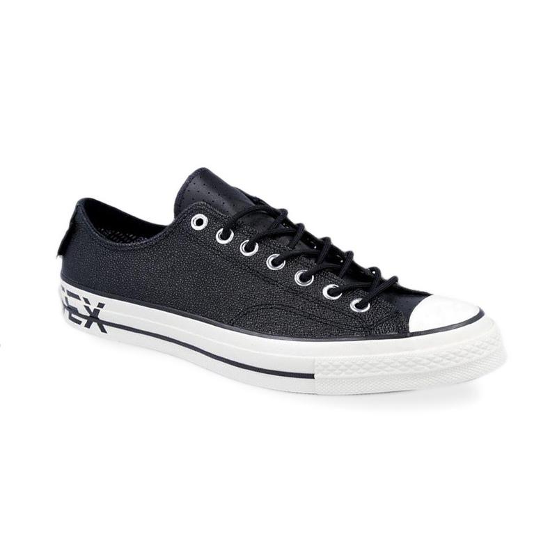 converse gore tex low top