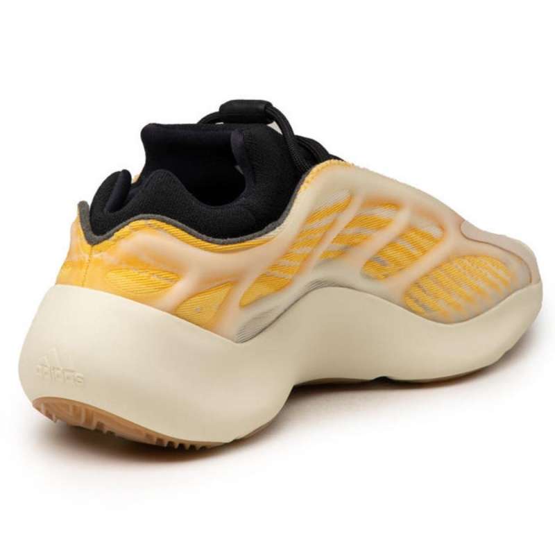 Promo Yeezy 700 V3 Mono Safflower [HP5425] Diskon 26% di Seller True OG  Sports - Salembaran Raya-2, Kab. Tangerang | Blibli
