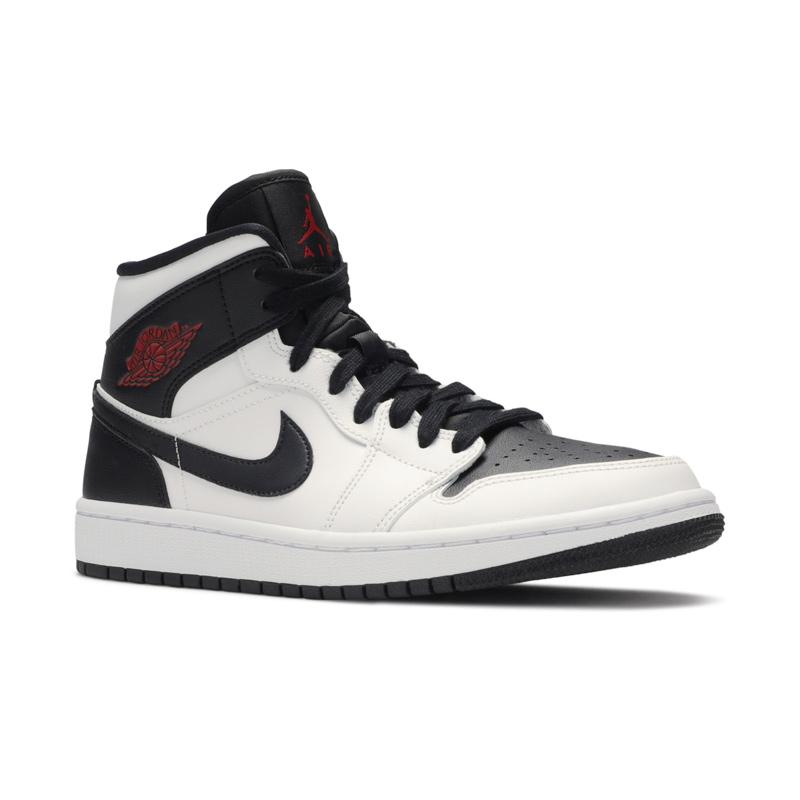 black and white nike air jordan 1 mid