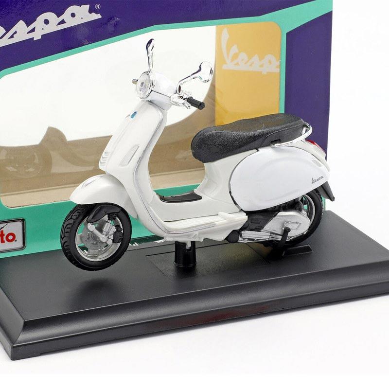 Maisto vespa 1 18 2025