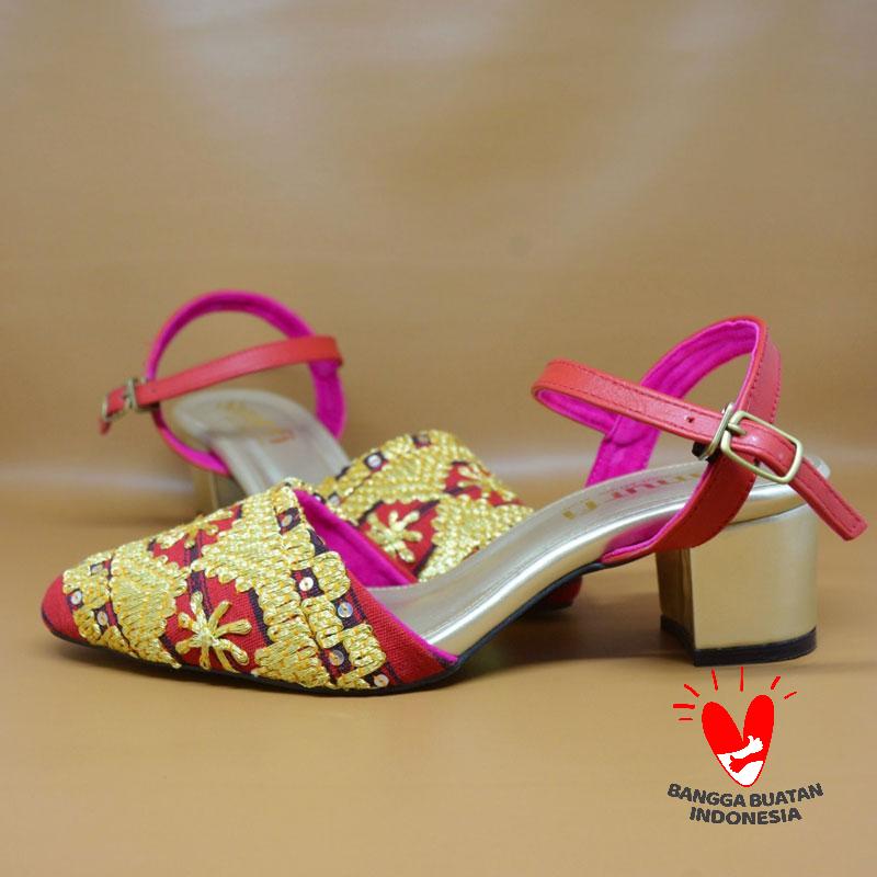 Jual Sanurfi Red Tapis Lampung Chunky Sepatu Heels Wanita Red Online Oktober 2020 Blibli Com
