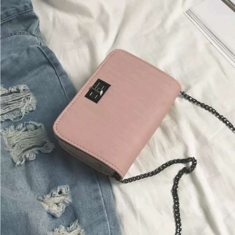 Jual Tas Selempang Wanita Terbaru Model Korea Tas Selempang Mini Tas Model Korea Tas Model Kotak Tas Elegant Online November 2020 Blibli
