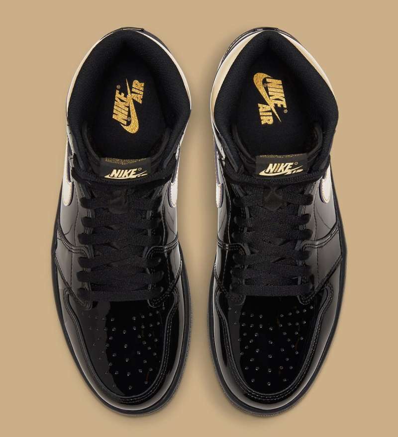 jordan one black metallic gold
