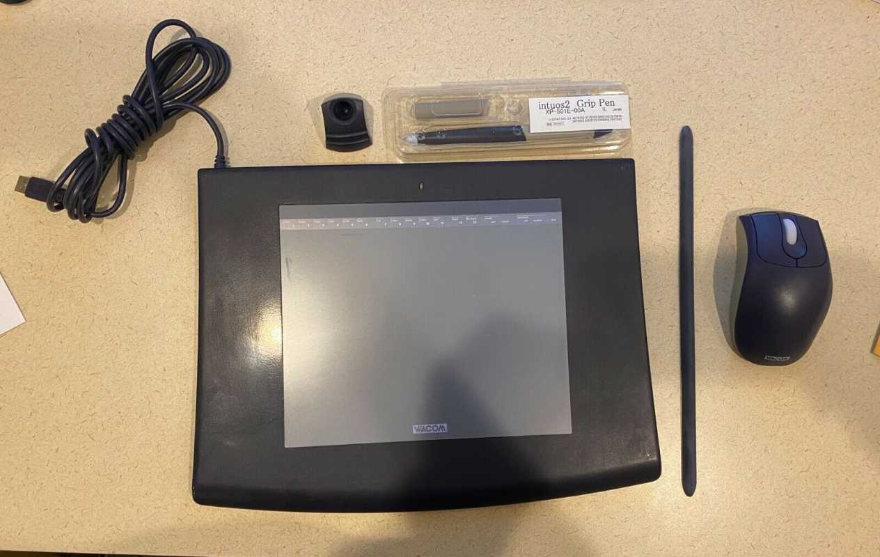 Genius MousePen i608X Pen Tablet with Wireless mouse Pen