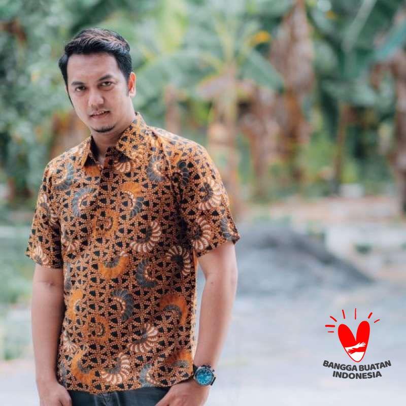 Jual Batik Naufa Kencana Batik Kemeja Pria Lengan Pendek Nk 36 Terbaru Juni 2021 Blibli