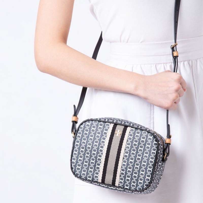 gemini link embossed medium shoulder bag