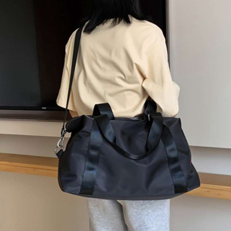 lululemon weekender duffel