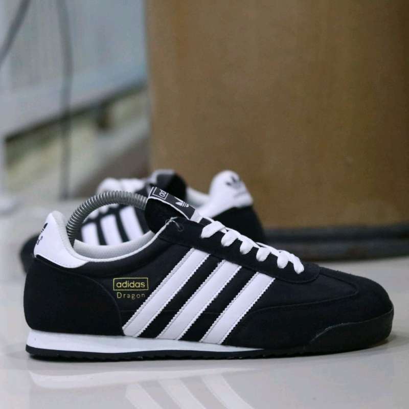 Sepatu kets adidas dragon sale