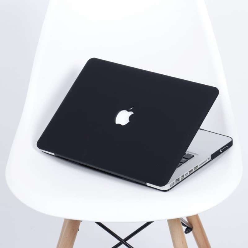 black matte macbook pro case