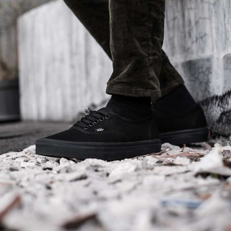 All black vans 5.5 deals