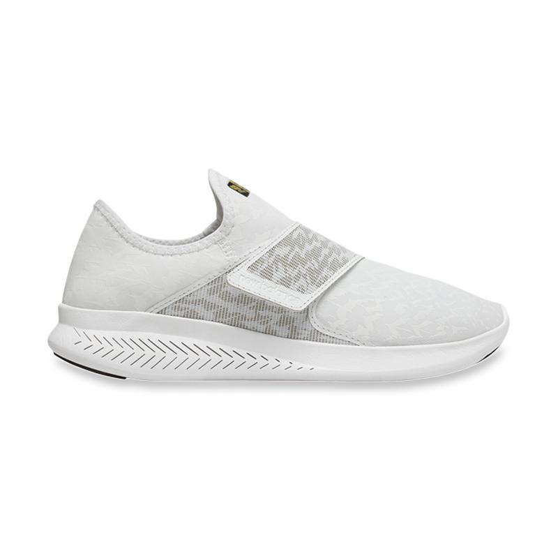 Jual New Balance FuelCore Coast V3 Viz Pack Sepatu Olahraga Wanita