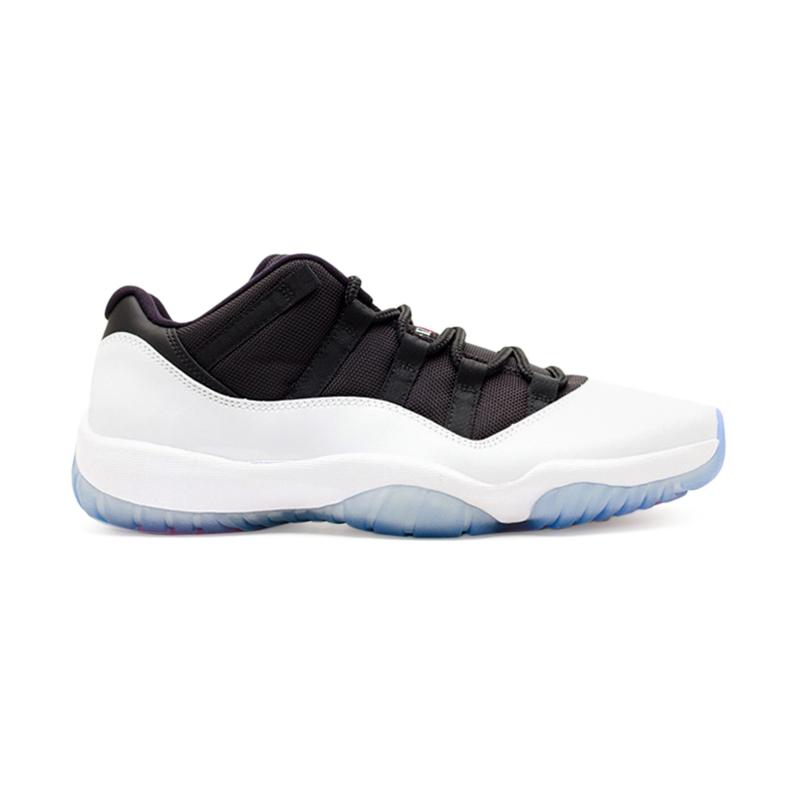 Jual Nike Air Jordan 11 Retro Low Revrse Concord Tuxedo Sneakers Pria Black White Online Oktober 2020 Blibli Com
