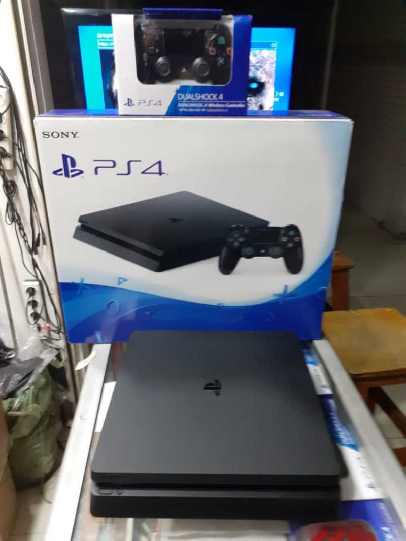 Ps4 slim outlet hen