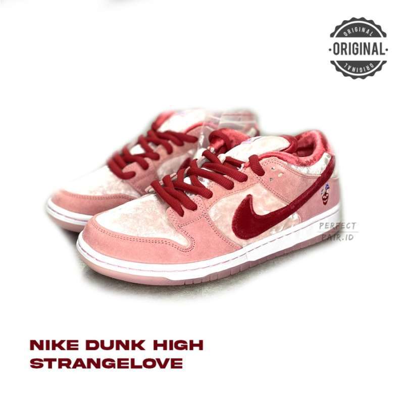 Jual NIKE SB Dunk Low Strange Love 100 