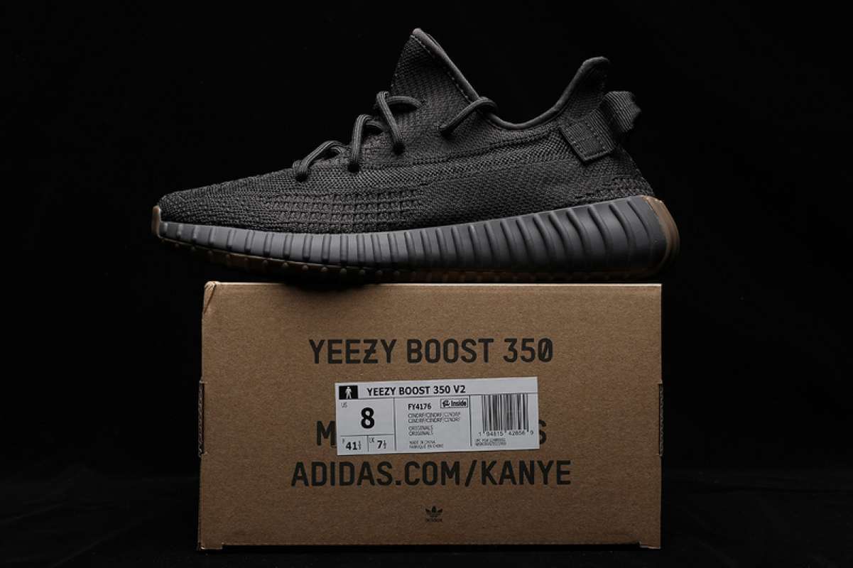 black yeezy shoes boost