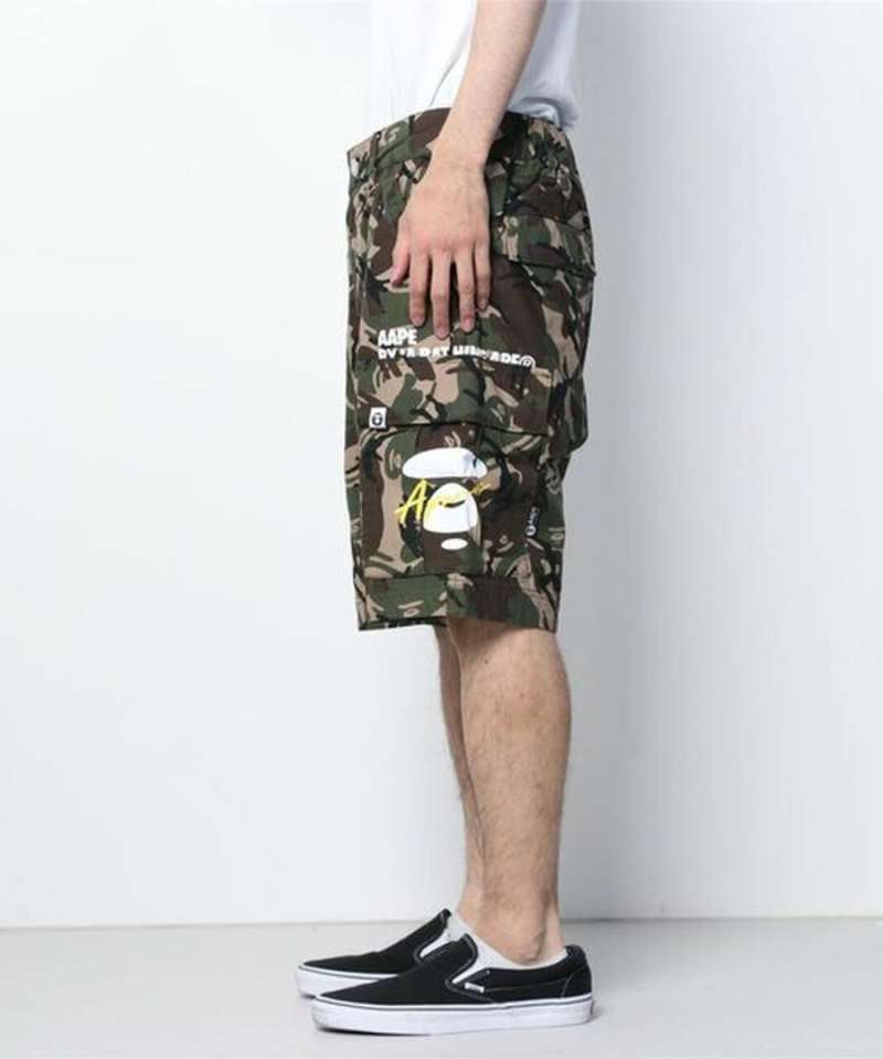 AAPE Woven Cargo Shorts Camo Green 