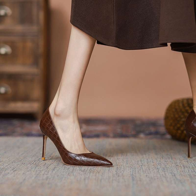 Jual Swallow 2022 New Brown Comfortable 