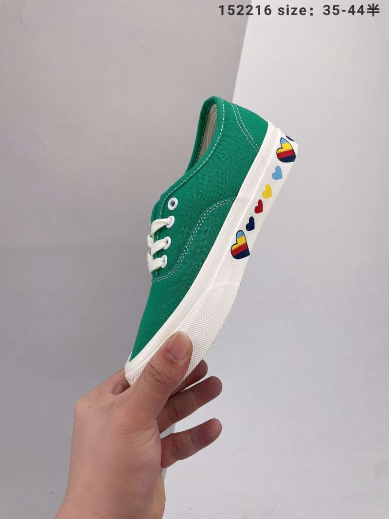 vans authentic green strawberry