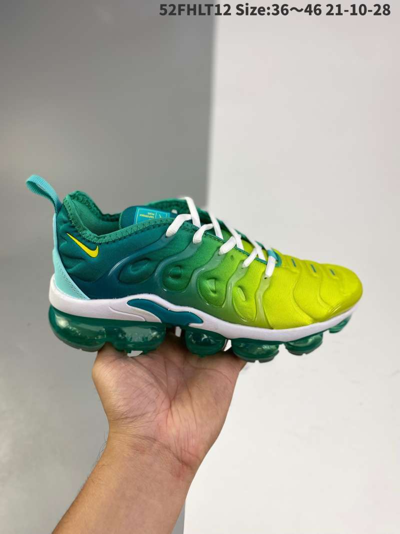 Jual Nike women air vapormax plus large 