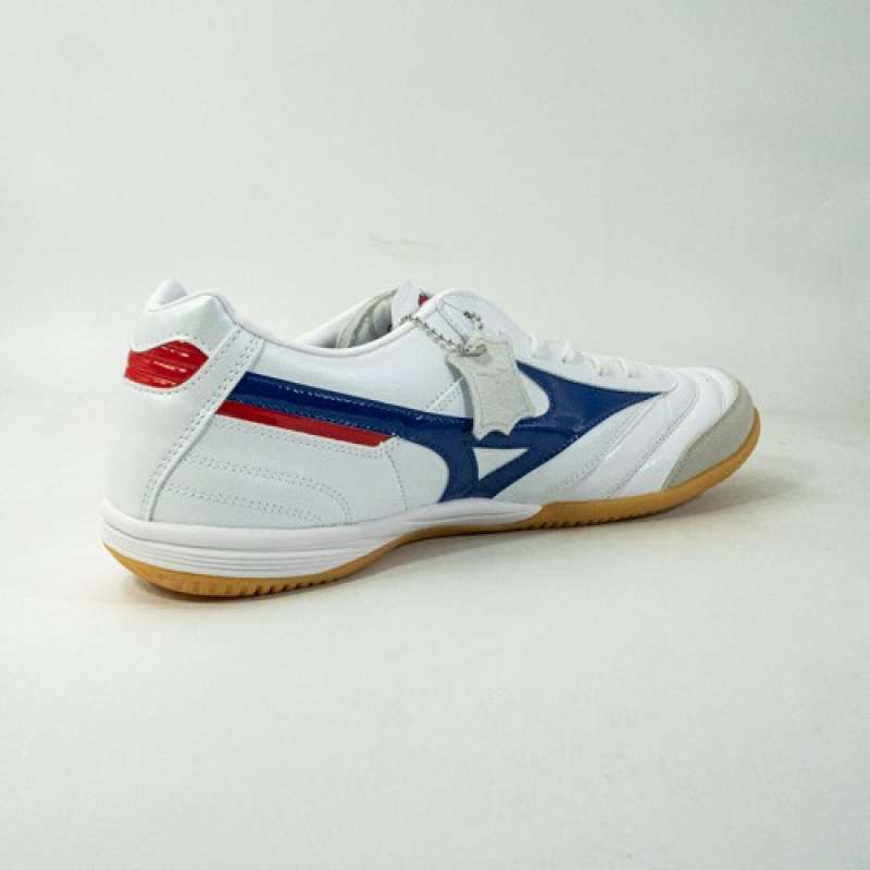 Sepatu futsal hot sale mizuno putih