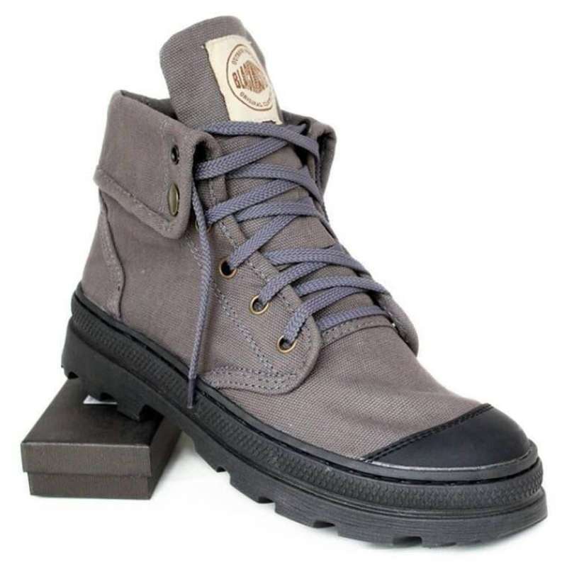 Jual SEPATU BOOTS SNEAKERS MOOFEAT PALLADIUM ORIGINAL BONUS KAOS