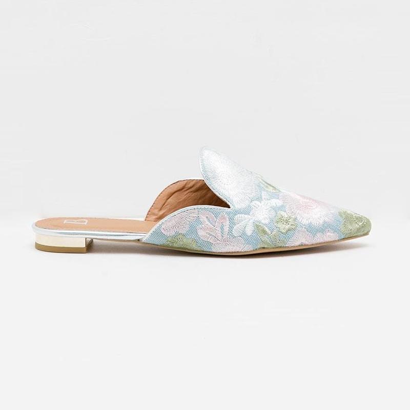 Jual Berrybenka Goletha Decyta Embroidered Mules Wanita Blue