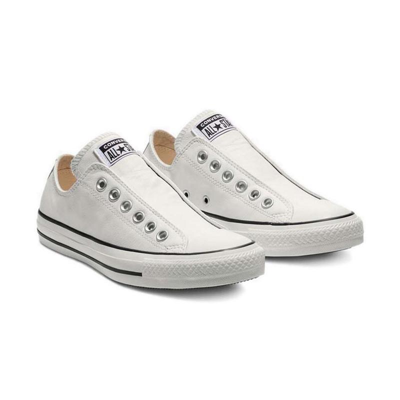converse low top slip on