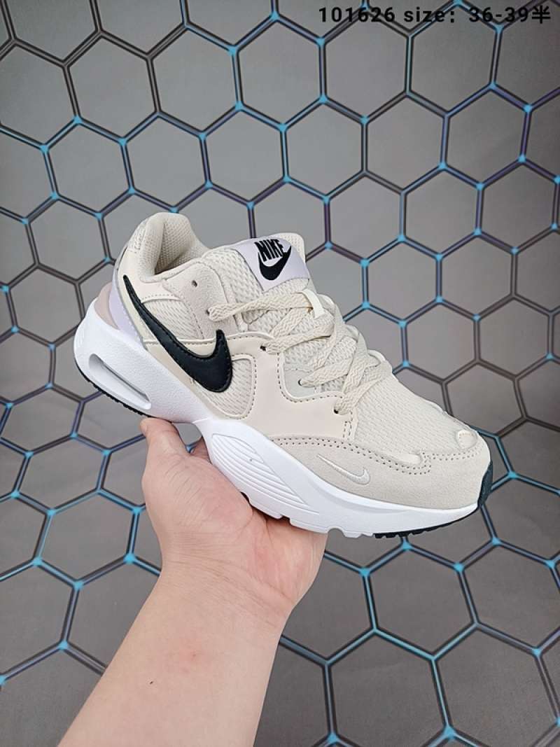 Basket nike cheap air heights