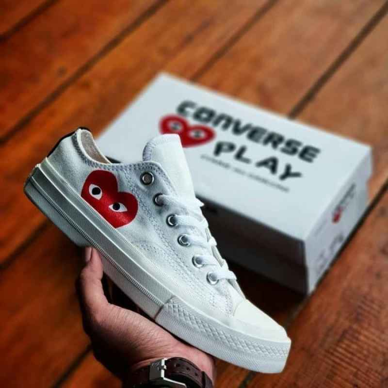 converse play love