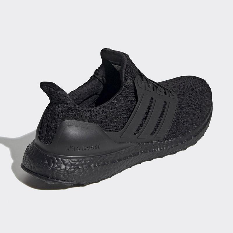 Jual adidas Men Running Ultraboost 