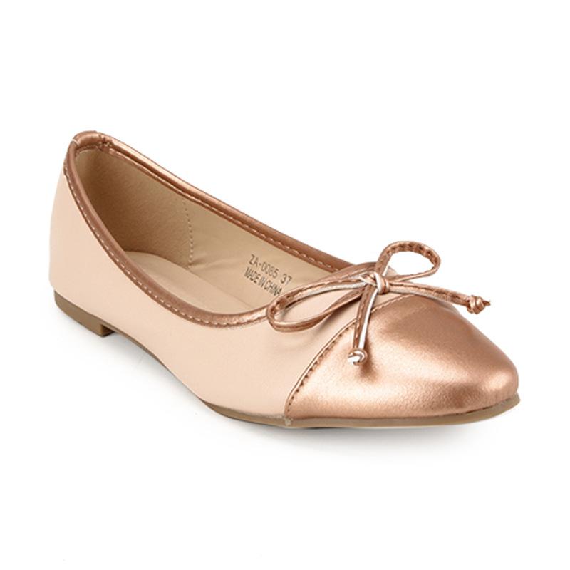 Sepatu head hotsell over heels