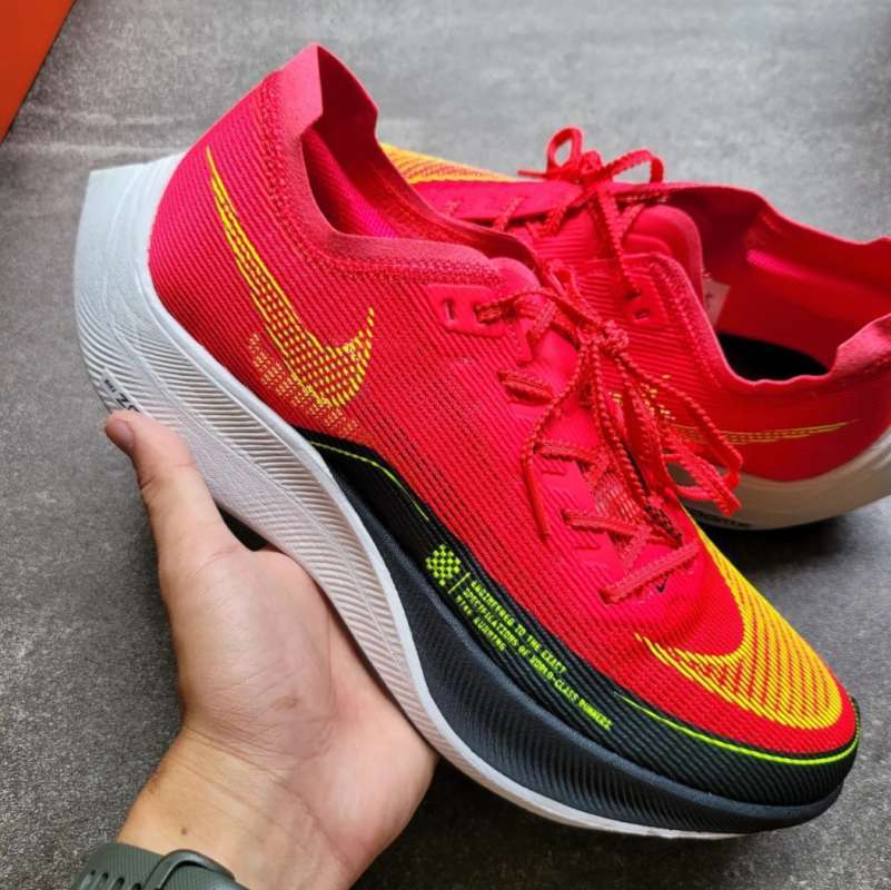 Nike vaporfly red on sale