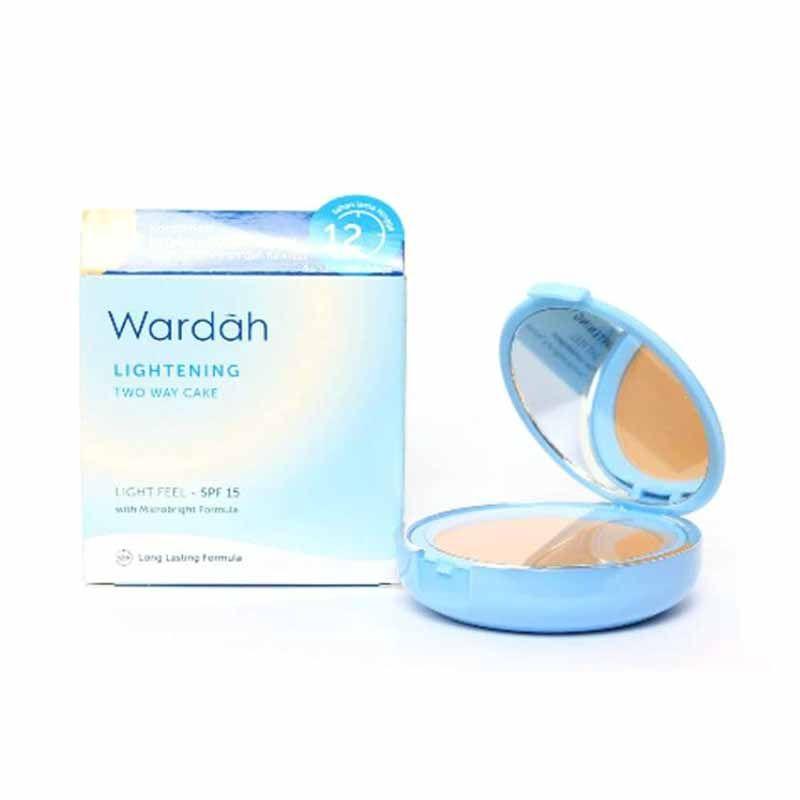 Jual Wardah Lightening Two Way Cake Light Feel Powder Online September 2020 Blibli Com