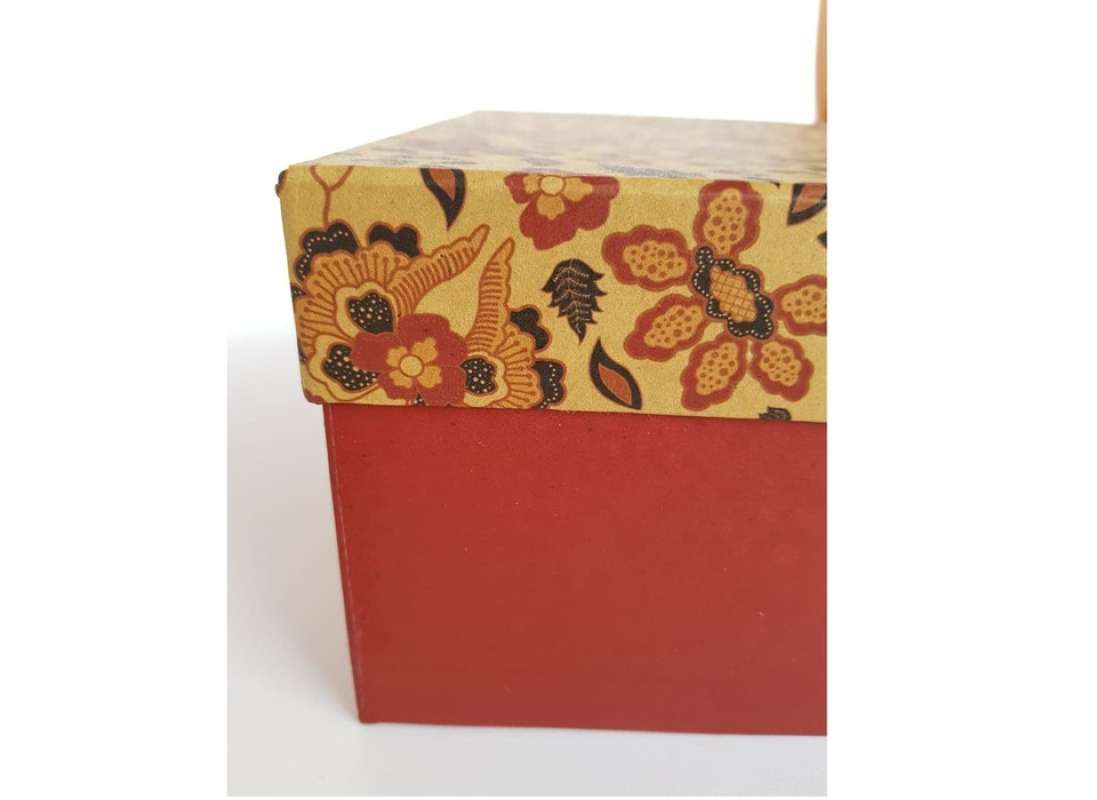 Jual Box Batik Gift Box Box Kado Box B Merah S Online Desember 2020 Blibli