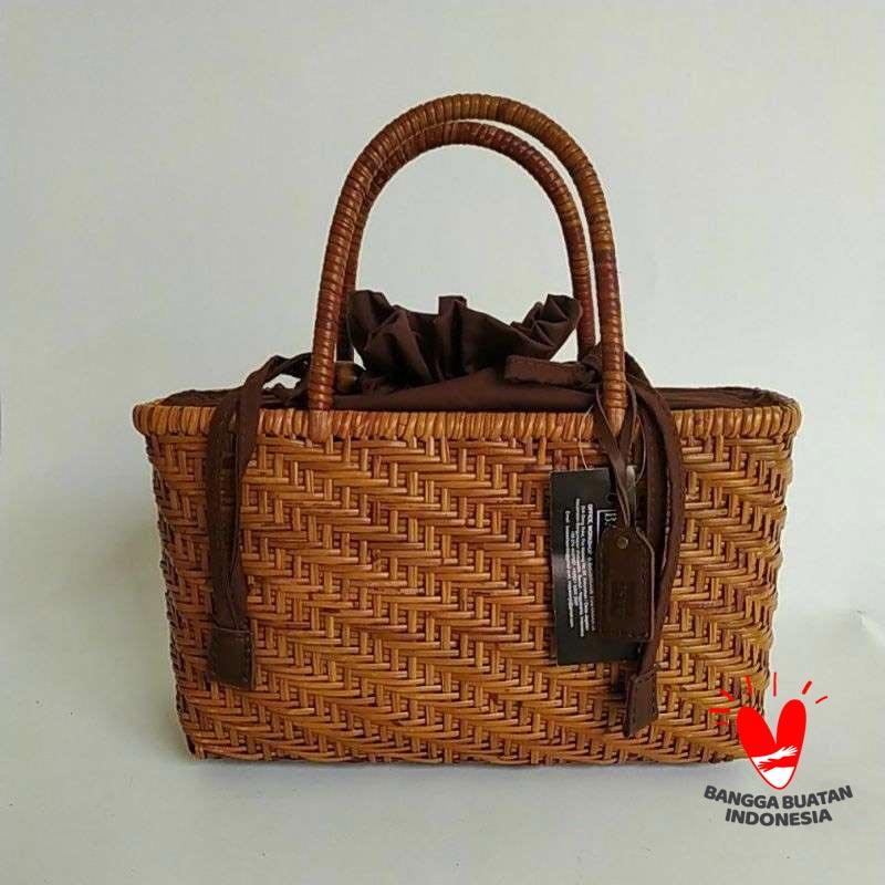 Rotan tas top