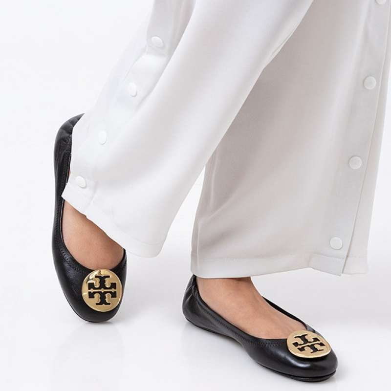 harga flat shoes tory burch asli
