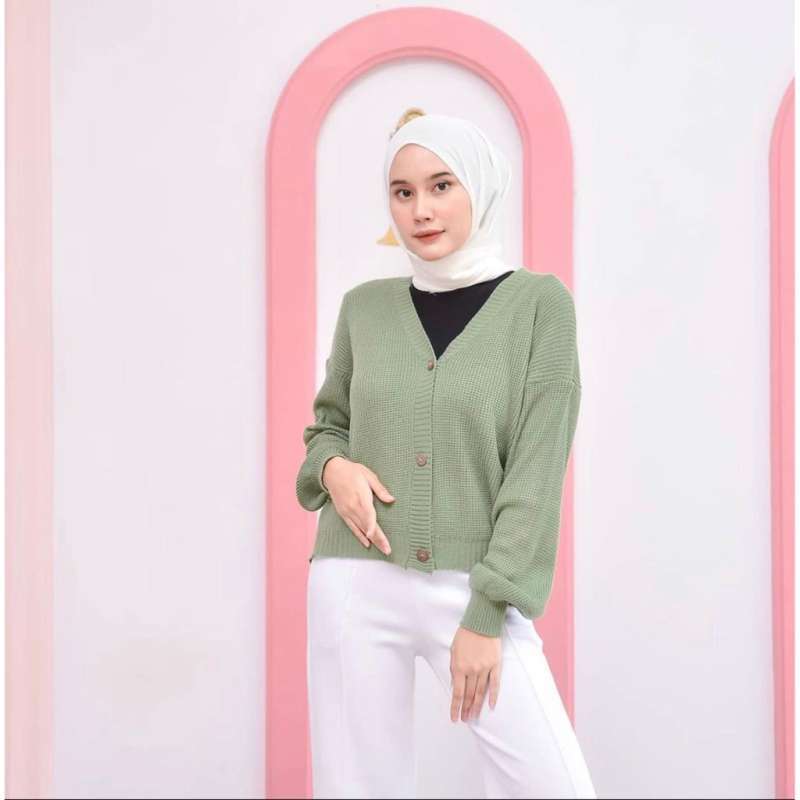 Jual Pakaian Wanita Cardigan Rajut Halus Shireen Cardy Terbaru Juni 2021 | Blibli