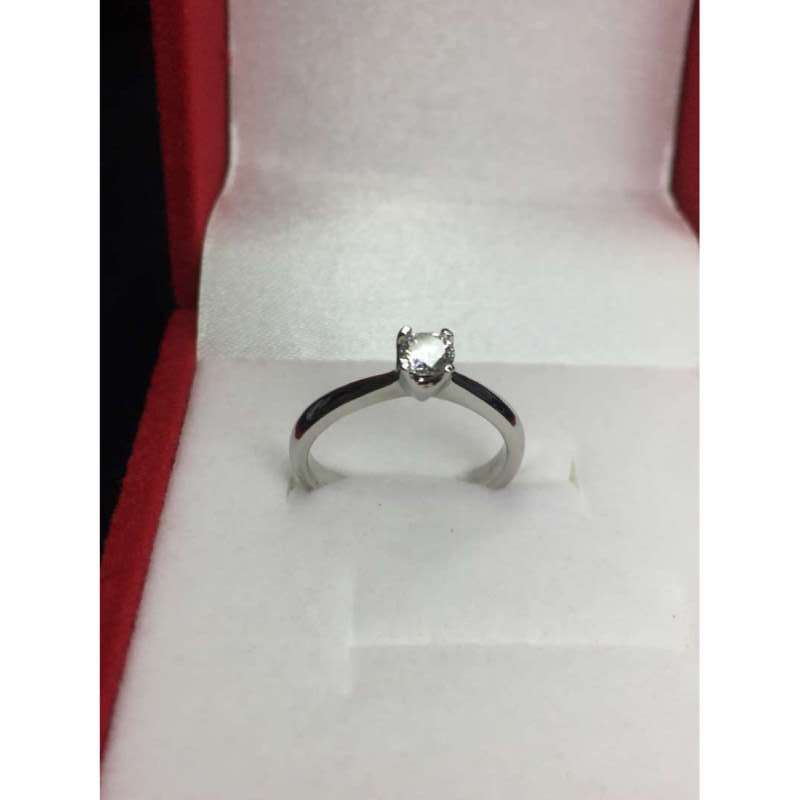 Cincin on sale solitaire tiffany