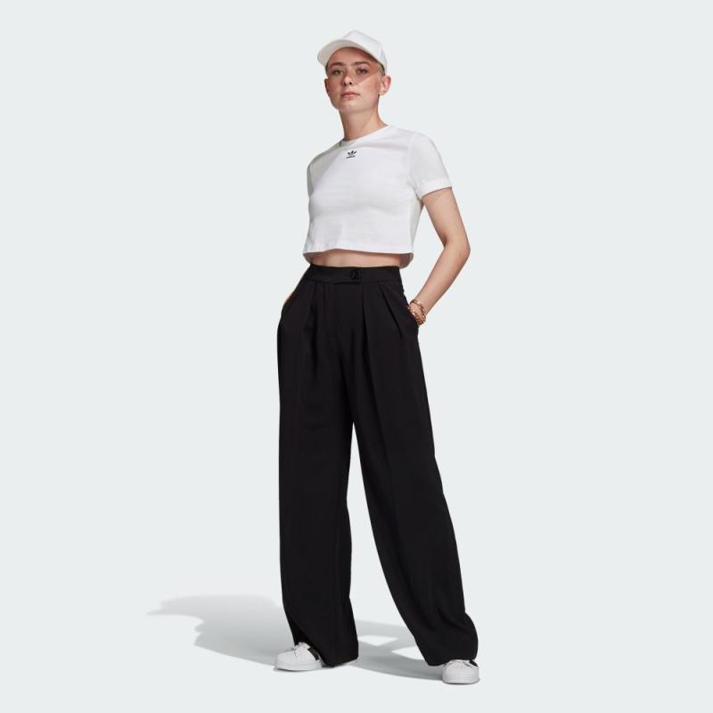 Promo adidas Adicolor Classics Originals T-Shirt Atasan Olahraga Wanita [ GN2803] di Seller Blibli.com - Kota Jakarta Barat, DKI Jakarta | Blibli