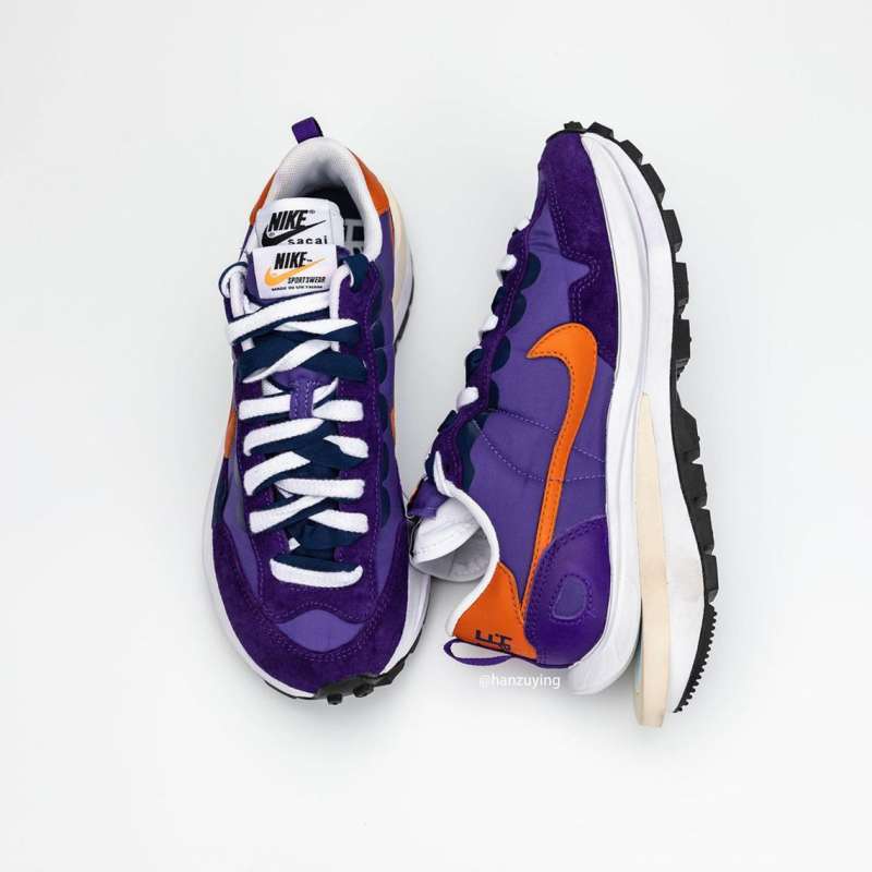 dark iris nike x sacai for sale