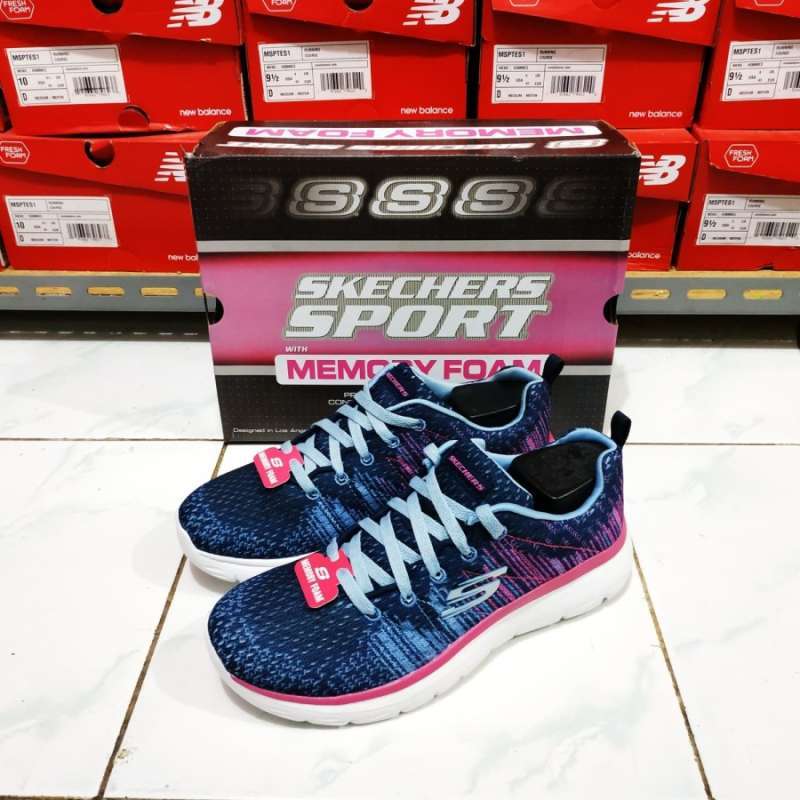Skechers sport con memory foam hotsell