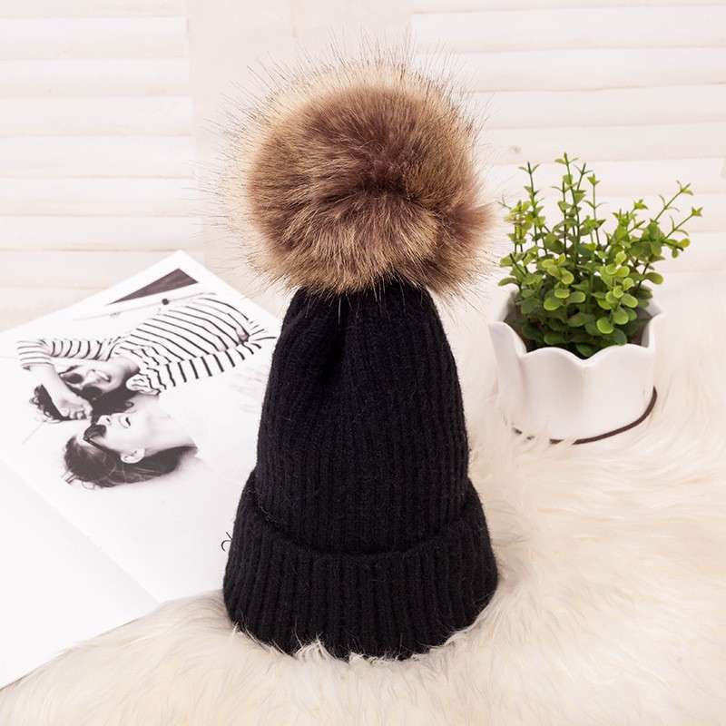 Topi Kupluk Rajut Winter Beanie Pom2 