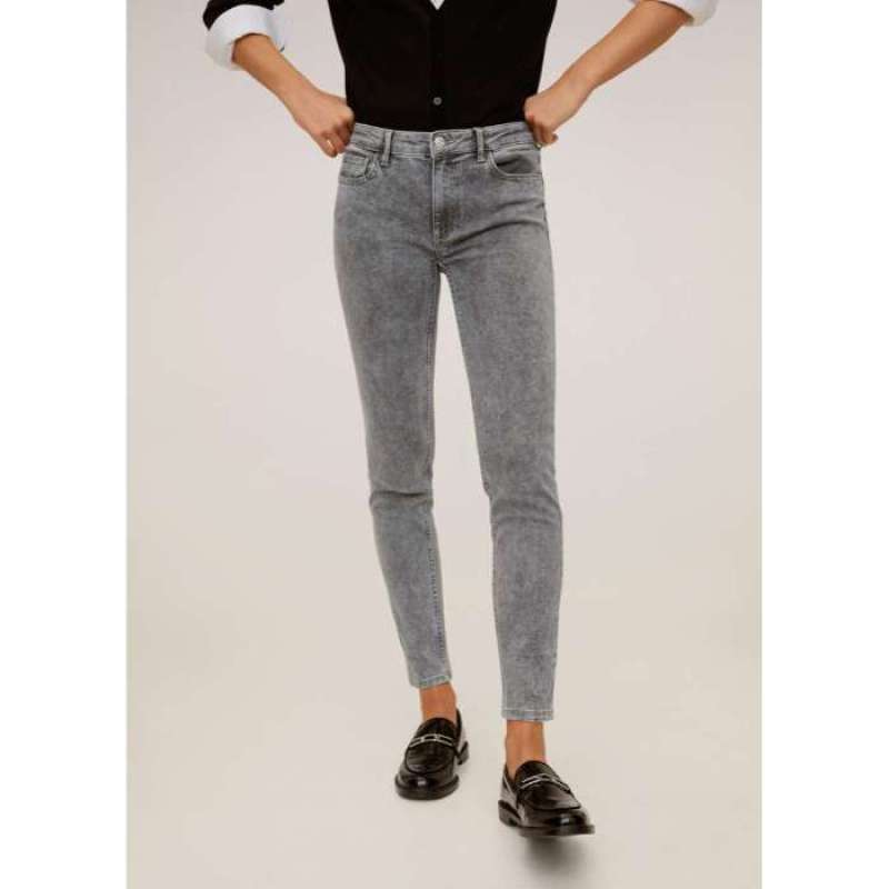 Jual MANGO - CELANA JEANS KIM - 42 Grey Denim di Seller Mango Outlet  Official Store - Kab. Bogor, Jawa Barat | Blibli
