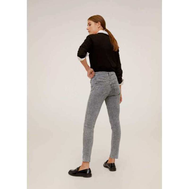 Promo MANGO - CELANA JEANS KIM di Seller Mango Outlet Official Store - Kab.  Bogor, Jawa Barat | Blibli