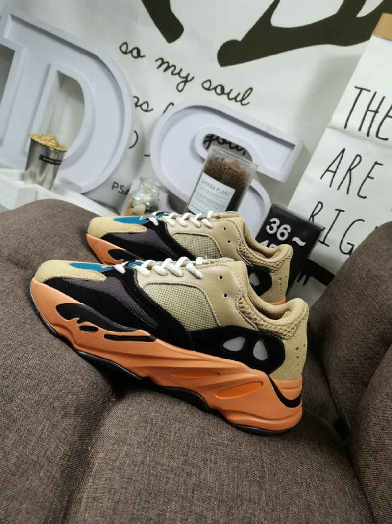 yeezy wave runner 700 size 7.5